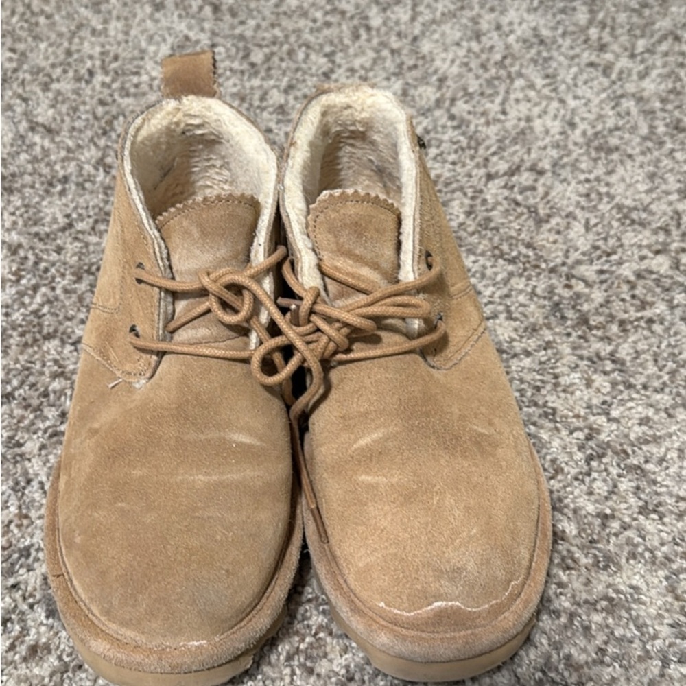 Women’s Bearpaw Brand Tan Suede Shoes